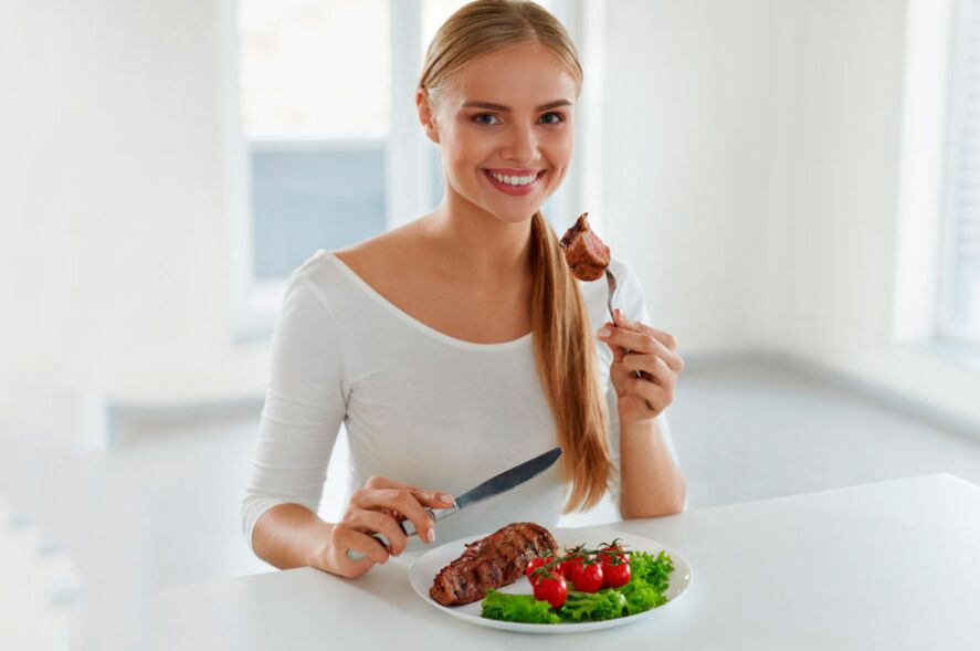 Počas „striedavého obdobia Dukanovej diéty musíte jesť bielkovinové a zeleninové jedlá